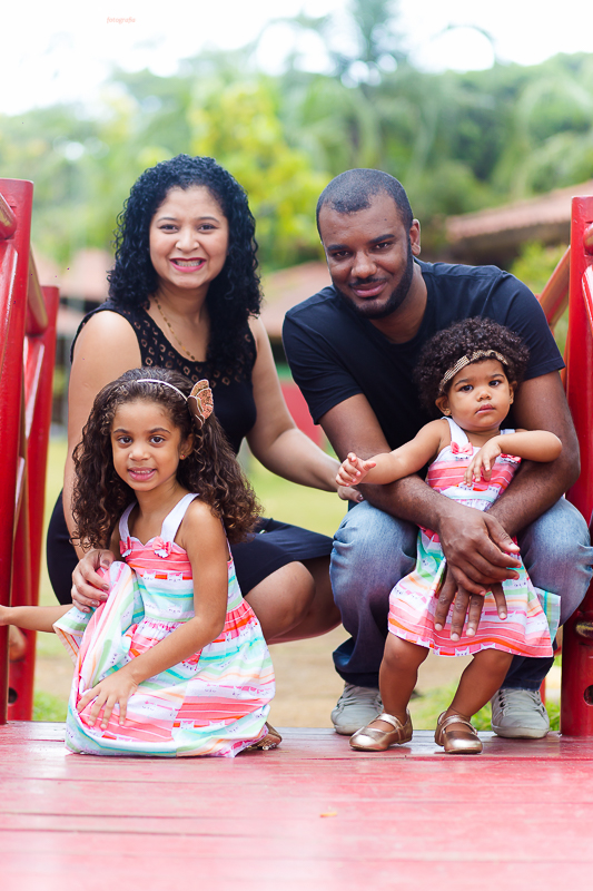 ensaio família, realizado no Parque Botânico da Vale, que fica em Vitória - ES, próximo a praia de Camburi, fotografia externa, fotos externas by Tássila Costa