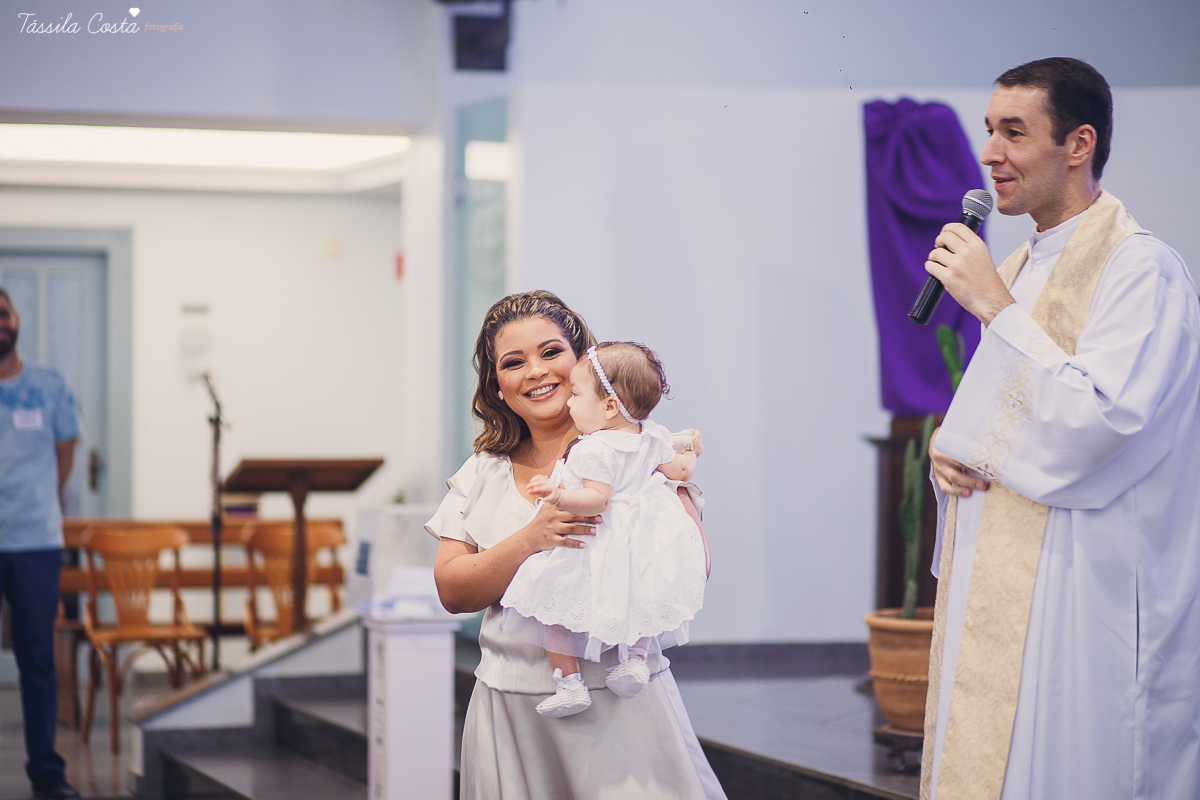 madrinha ama, look de madrinha, fotos inesquecíveis e lindas do batizado, afilhada, maquiagem para batizado, vestido para batizado lindo, decoração para almoço de batizado