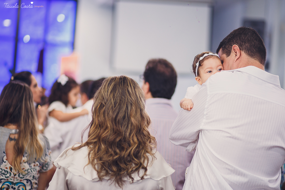 madrinha ama, look de madrinha, fotos inesquecíveis e lindas do batizado, afilhada, maquiagem para batizado, vestido para batizado lindo, decoração para almoço de batizado