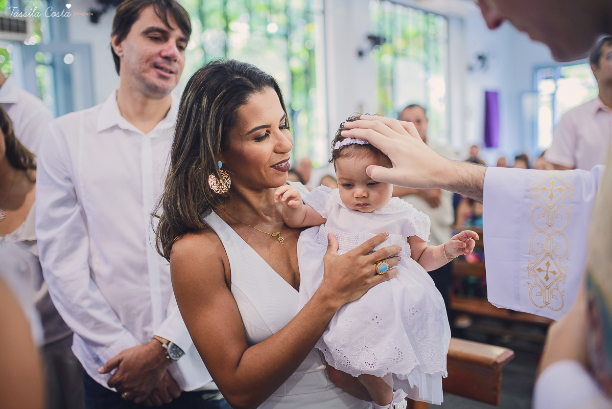 madrinha ama, look de madrinha, fotos inesquecíveis e lindas do batizado, afilhada, maquiagem para batizado, vestido para batizado lindo, decoração para almoço de batizado