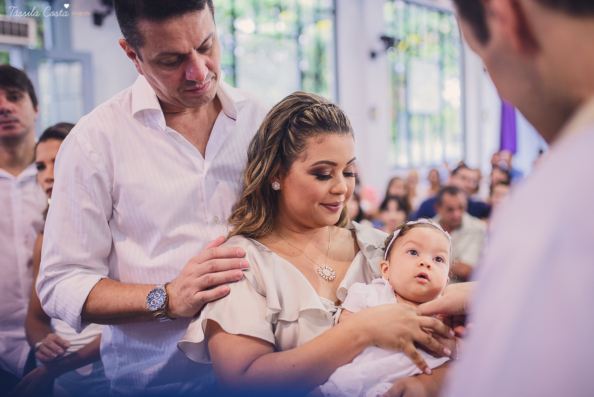 madrinha ama, look de madrinha, fotos inesquecíveis e lindas do batizado, afilhada, maquiagem para batizado, vestido para batizado lindo, decoração para almoço de batizado
