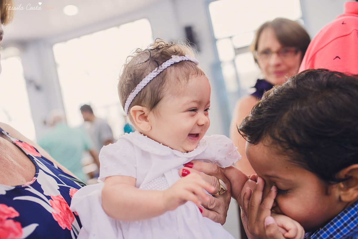 madrinha ama, look de madrinha, fotos inesquecíveis e lindas do batizado, afilhada, maquiagem para batizado, vestido para batizado lindo, decoração para almoço de batizado