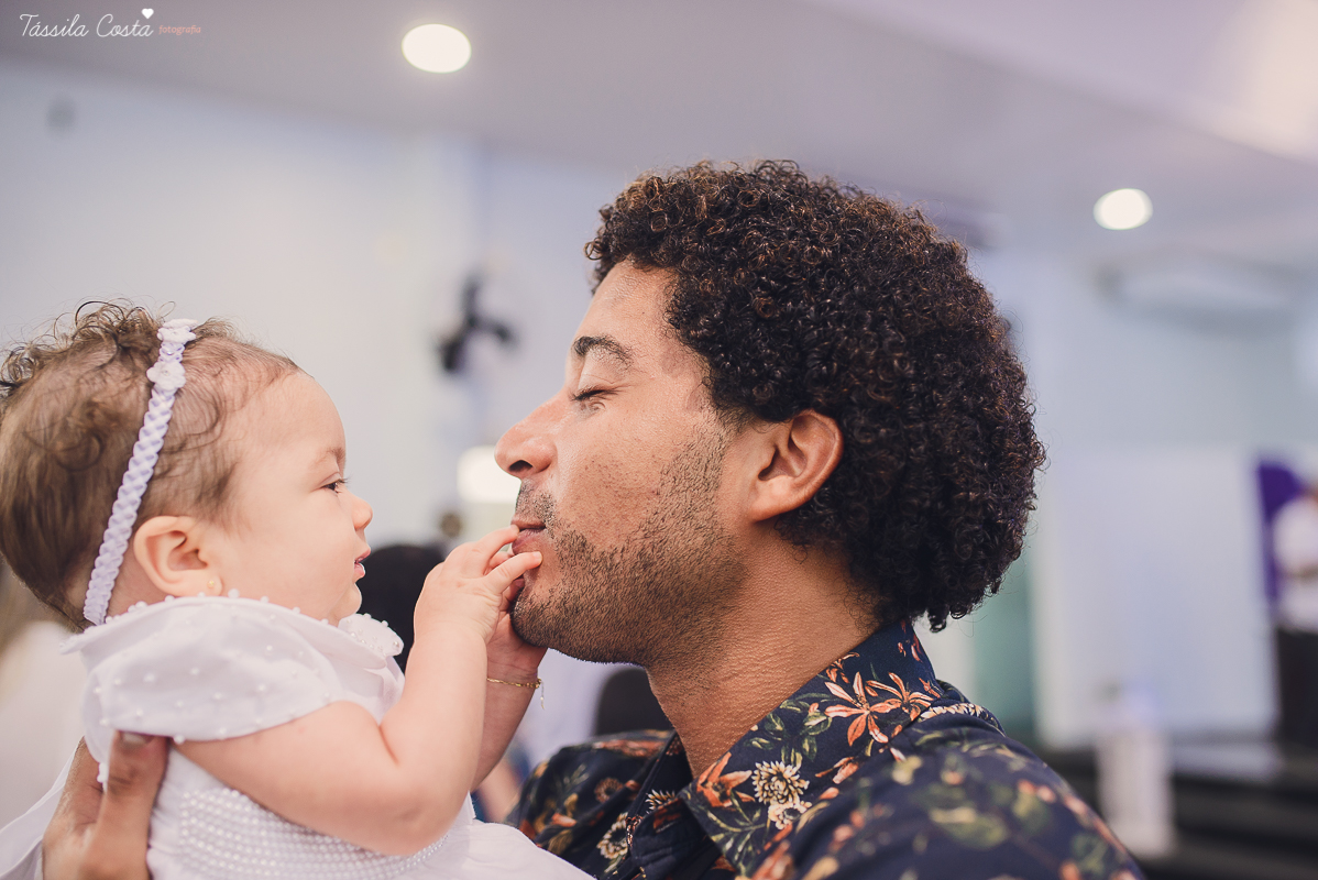 madrinha ama, look de madrinha, fotos inesquecíveis e lindas do batizado, afilhada, maquiagem para batizado, vestido para batizado lindo, decoração para almoço de batizado