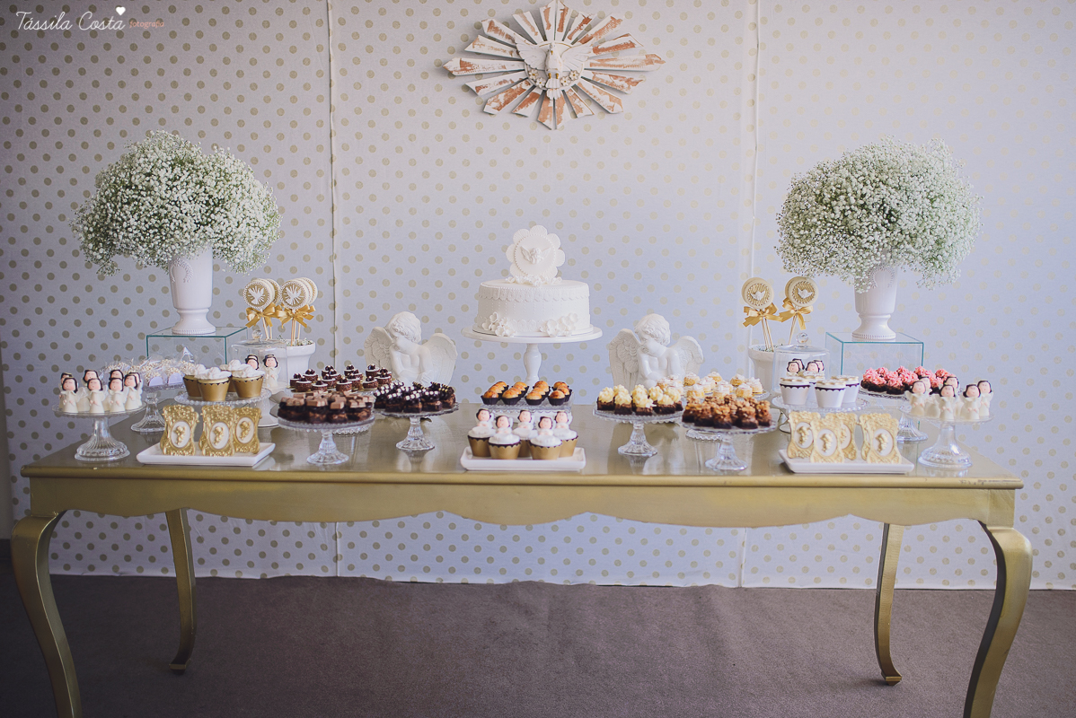 madrinha ama, look de madrinha, fotos inesquecíveis e lindas do batizado, afilhada, maquiagem para batizado, vestido para batizado lindo, decoração para almoço de batizado