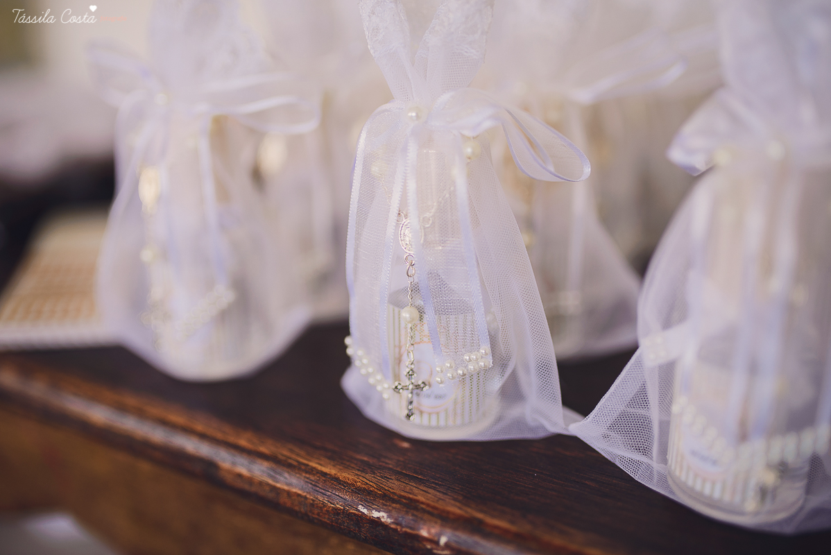 madrinha ama, look de madrinha, fotos inesquecíveis e lindas do batizado, afilhada, maquiagem para batizado, vestido para batizado lindo, decoração para almoço de batizado