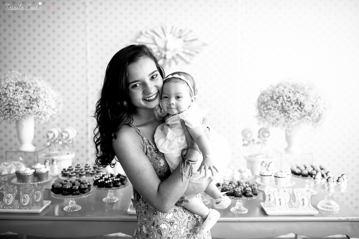 madrinha ama, look de madrinha, fotos inesquecíveis e lindas do batizado, afilhada, maquiagem para batizado, vestido para batizado lindo, decoração para almoço de batizado