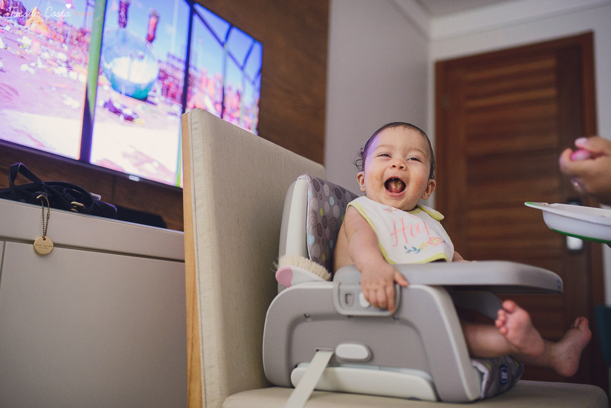 fotografia de batizado em vila velha es, fotos inesquecíveis e lindas do batizado, momento muito importante para toda a família, vestido para batizado lindo, decoração para almoço de batizado