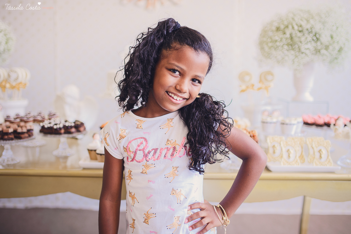 fotografia de batizado em vila velha es, fotos inesquecíveis e lindas do batizado, momento muito importante para toda a família, vestido para batizado lindo, decoração para almoço de batizado