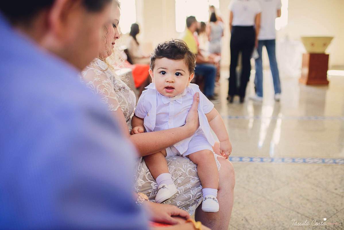 batizado do bernardo, batizado, batismo, batizado em vila velha, igreja de santa luzia, batizado na igreja de santa luzia, praia do ribeiro, praia da costa, fotos na praia da costa, tassila fotografia, tassila costa, fotos lindas, batizando, dinda ama, fo