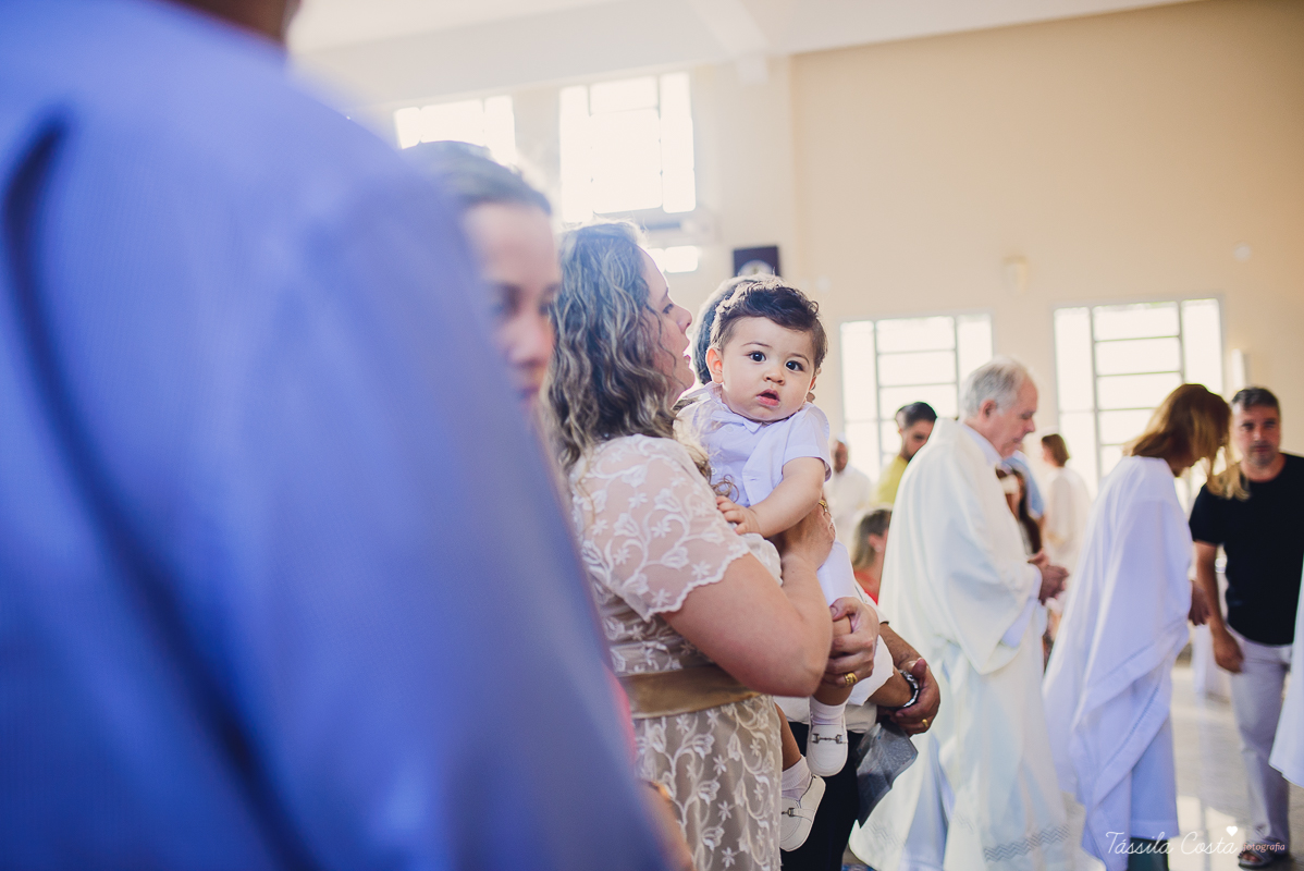 batizado do bernardo, batizado, batismo, batizado em vila velha, igreja de santa luzia, batizado na igreja de santa luzia, praia do ribeiro, praia da costa, fotos na praia da costa, tassila fotografia, tassila costa, fotos lindas, batizando, dinda ama, fo