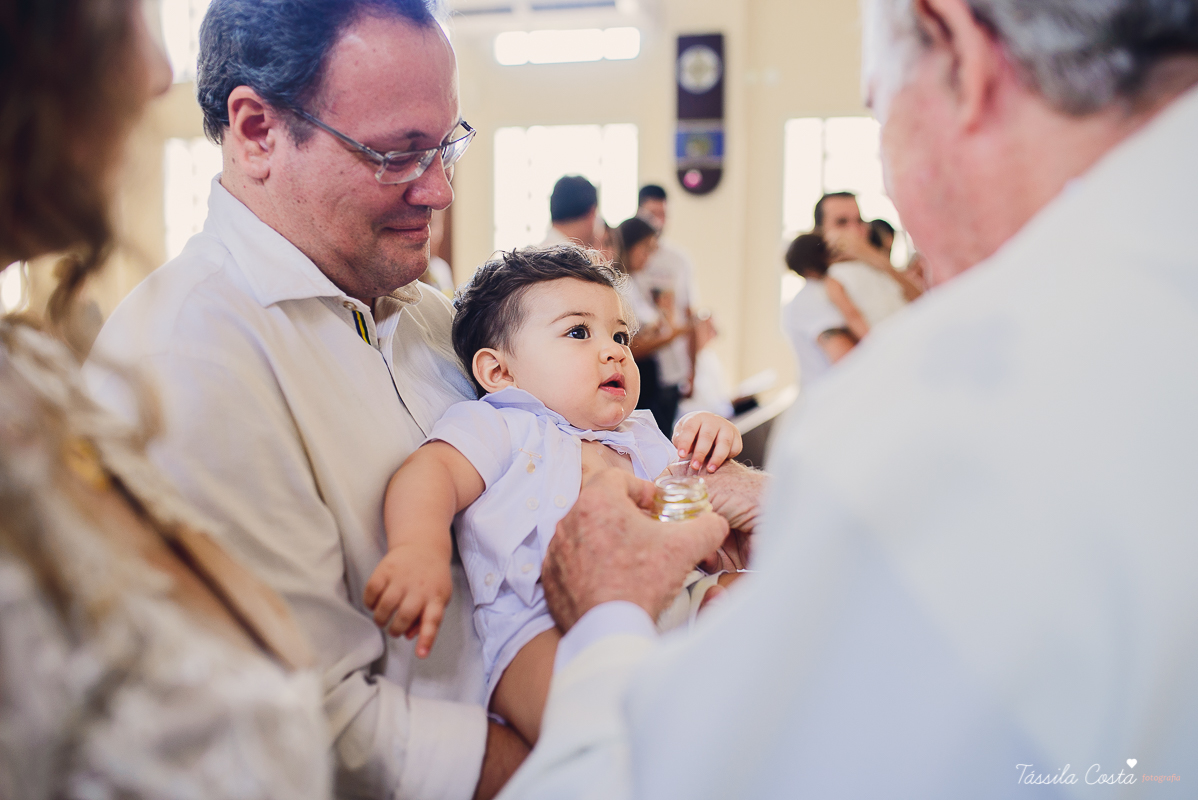 batizado do bernardo, batizado, batismo, batizado em vila velha, igreja de santa luzia, batizado na igreja de santa luzia, praia do ribeiro, praia da costa, fotos na praia da costa, tassila fotografia, tassila costa, fotos lindas, batizando, dinda ama, fo