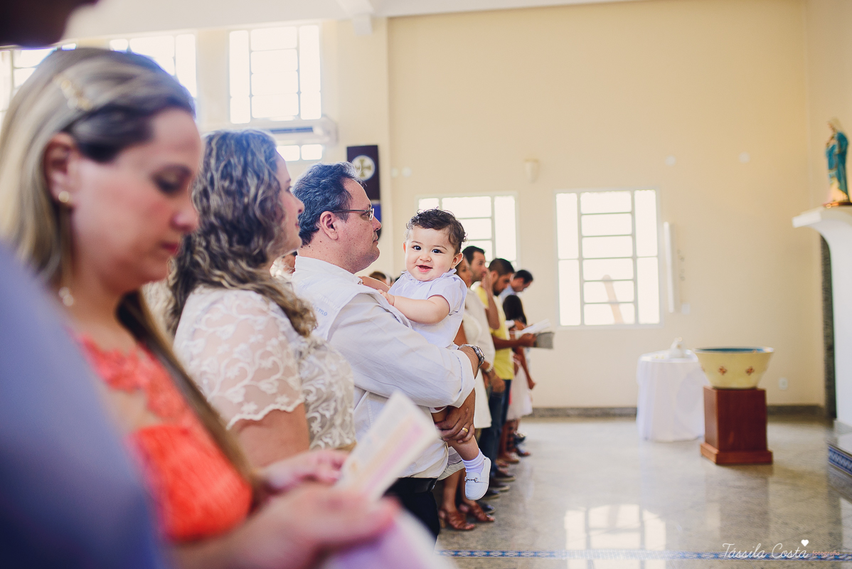 batizado do bernardo, batizado, batismo, batizado em vila velha, igreja de santa luzia, batizado na igreja de santa luzia, praia do ribeiro, praia da costa, fotos na praia da costa, tassila fotografia, tassila costa, fotos lindas, batizando, dinda ama, fo