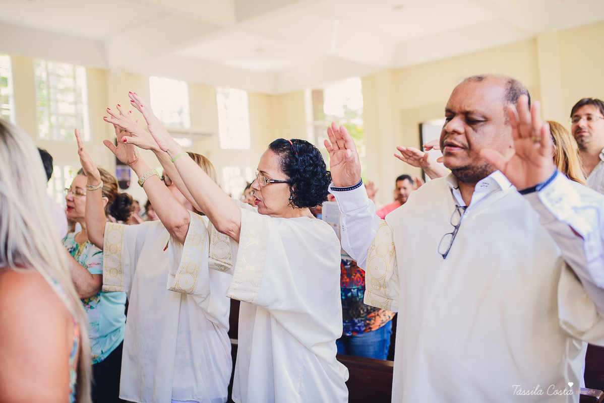 batizado do bernardo, batizado, batismo, batizado em vila velha, igreja de santa luzia, batizado na igreja de santa luzia, praia do ribeiro, praia da costa, fotos na praia da costa, tassila fotografia, tassila costa, fotos lindas, batizando, dinda ama, fo