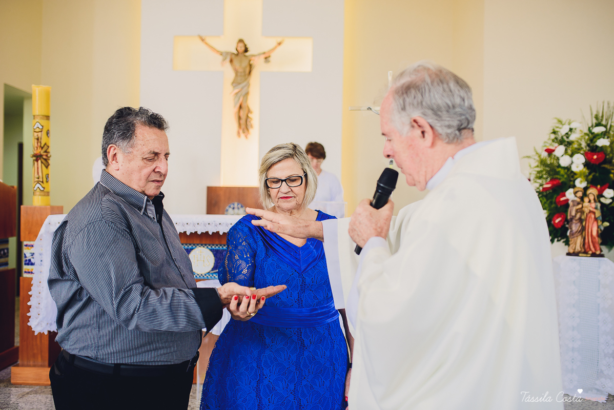 batizado do bernardo, batizado, batismo, batizado em vila velha, igreja de santa luzia, batizado na igreja de santa luzia, praia do ribeiro, praia da costa, fotos na praia da costa, tassila fotografia, tassila costa, fotos lindas, batizando, dinda ama, fo