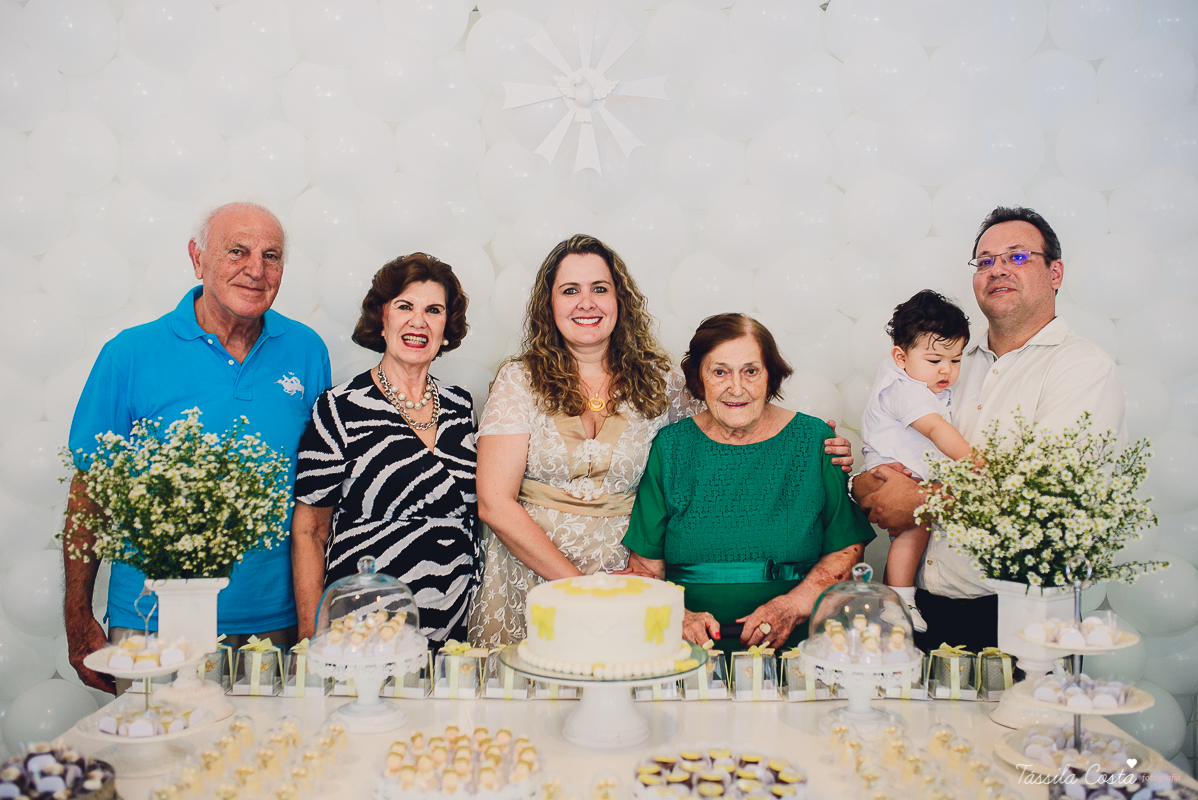 batizado do bernardo, batizado, batismo, batizado em vila velha, igreja de santa luzia, batizado na igreja de santa luzia, praia do ribeiro, praia da costa, fotos na praia da costa, tassila fotografia, tassila costa, fotos lindas, batizando, dinda ama, fo