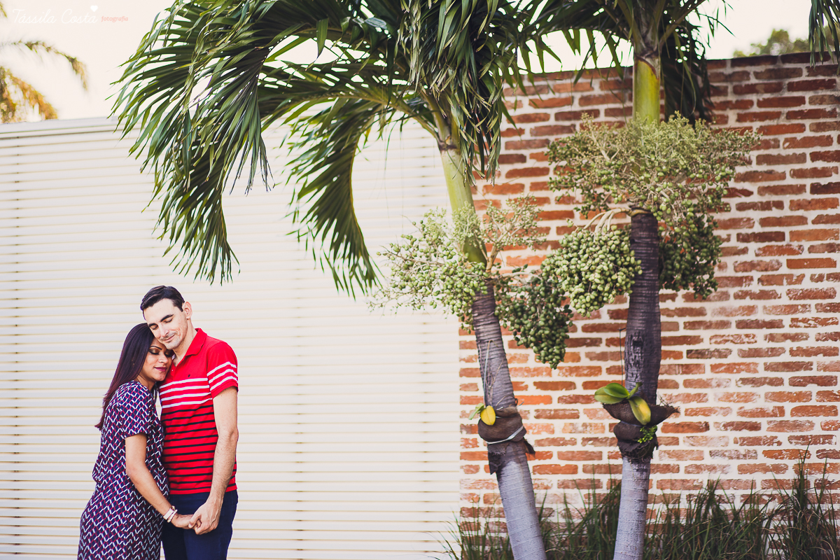 Fotos de gestante feitas na Ilha do Frade, looks lindos para fotografar no ensaio gestante, tássila costa fotografia, miguel vem aí, fotos de gestante em dia nublado