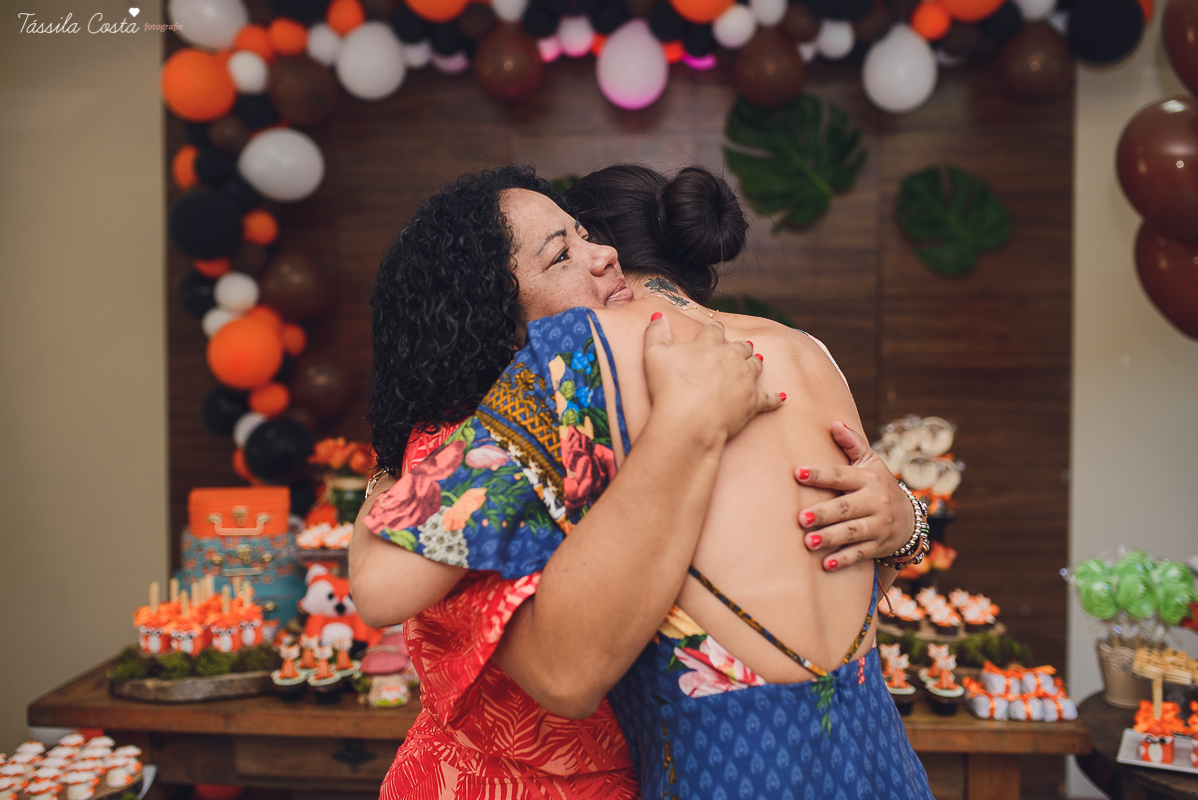 mamãe de 2, menina e menino, família aumentando, promovida a irmã mais velha, fotografia de chá de bebê, fotografia na Serra ES, fotos para vida