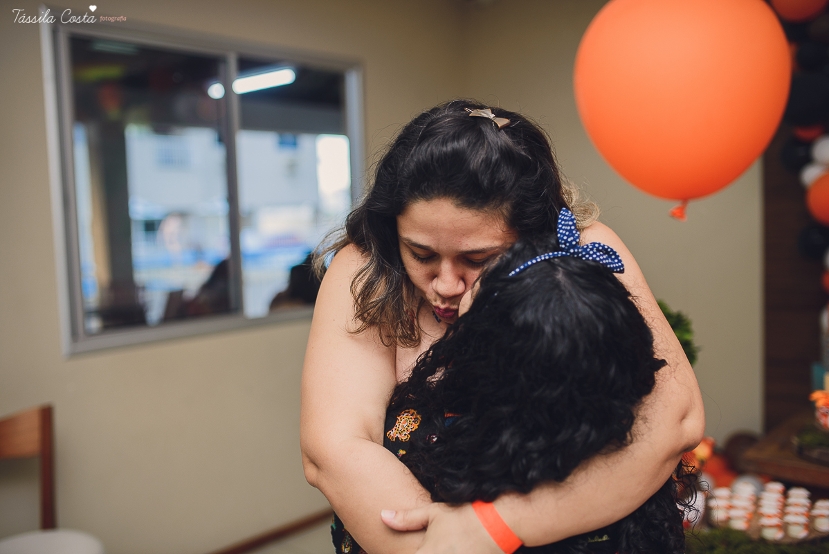 mamãe de 2, menina e menino, família aumentando, promovida a irmã mais velha, fotografia de chá de bebê, fotografia na Serra ES, fotos para vida