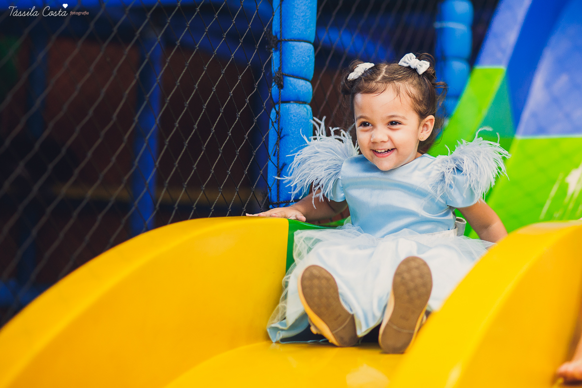 festa de menina, tema super diferente, em Vitória ES, mamãe super festeira, 02 anos, Catarina, aniversário no cerimonial Tironi Bambini, Tássila Costa Fotografia