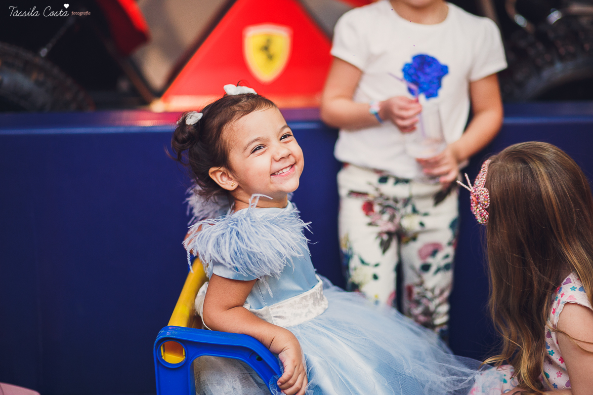 festa de menina, tema super diferente, em Vitória ES, mamãe super festeira, 02 anos, Catarina, aniversário no cerimonial Tironi Bambini, Tássila Costa Fotografia