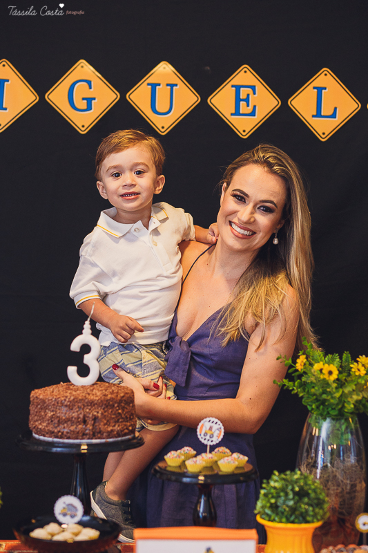 festa no colônia de férias Na Brinca, decoração de festa de menino no tema trator, fotografia by Tássila Costa, fotos de aniversário infantil em Vitória ES