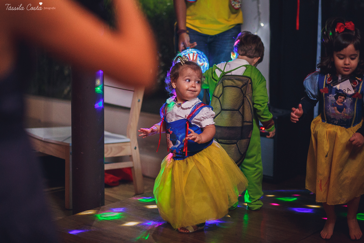 festa no colônia de férias Na Brinca, decoração de festa de menino no tema trator, fotografia by Tássila Costa, fotos de aniversário infantil em Vitória ES