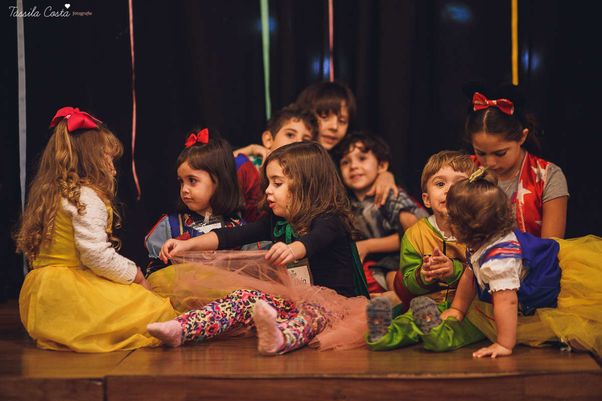 festa no colônia de férias Na Brinca, decoração de festa de menino no tema trator, fotografia by Tássila Costa, fotos de aniversário infantil em Vitória ES