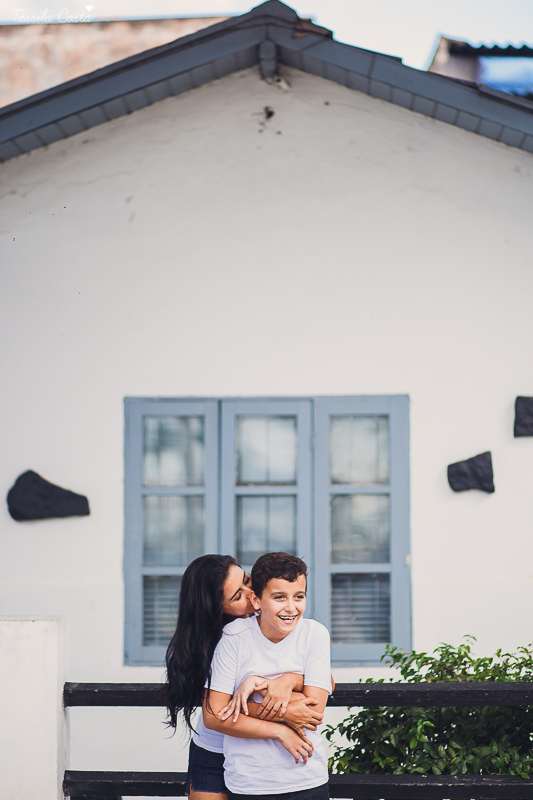 dia das m&atilde;es, ensaio fotogr&aacute;fico de dia das m&atilde;es, vila velha es, fotos com o filho em vila velha, t&aacute;ssila costa fotografia, ensaio fotogr&aacute;fico na Prainha ES