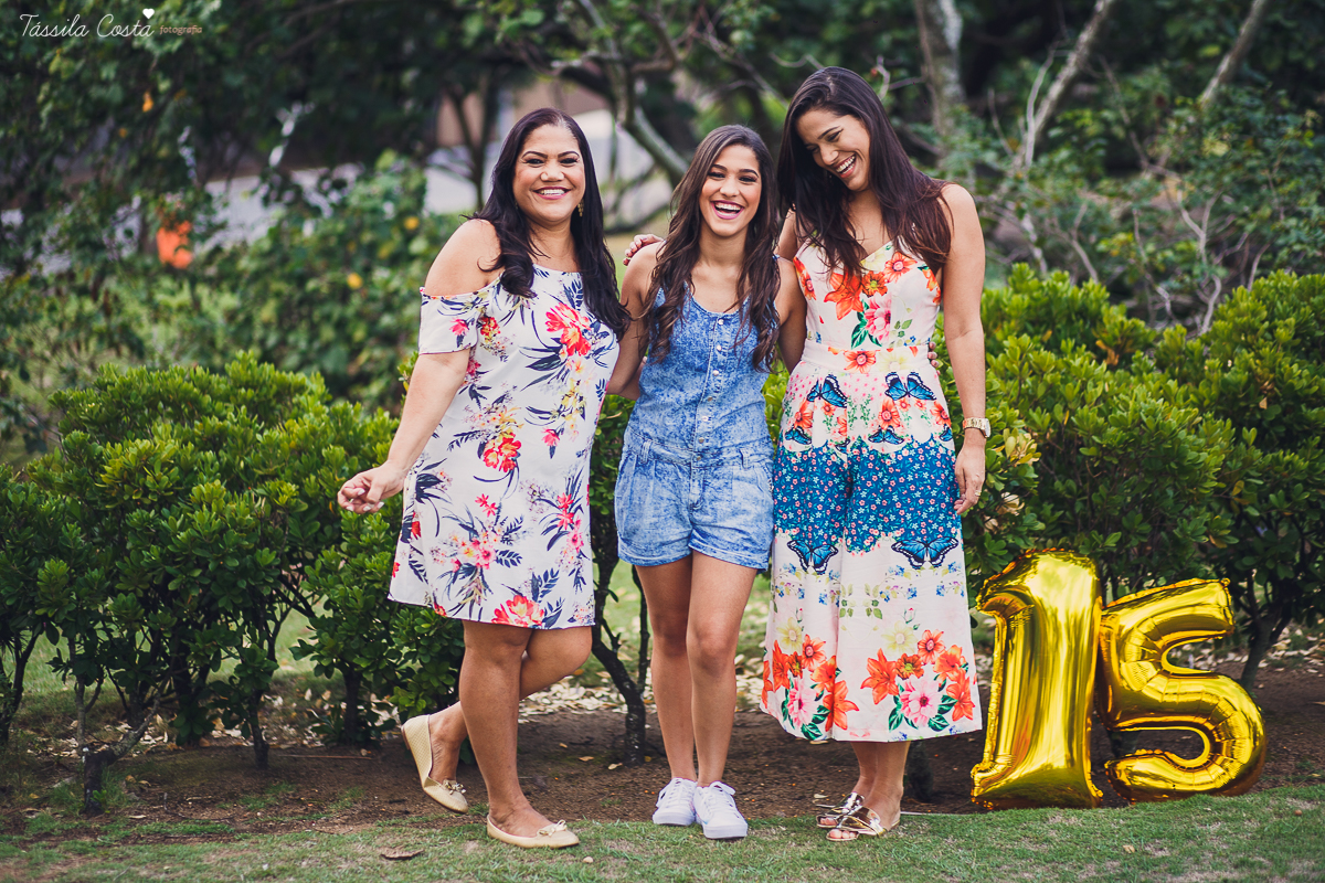 ensaio de 15 anos, debutante, em Vit&oacute;ria ES, Luara Barcellos, escola S&atilde;o Camilo de Lellis, Cobil&acirc;ndia, fotos de anivers&aacute;rio de 15 anos em Vila Velha, cerimonial Allegro