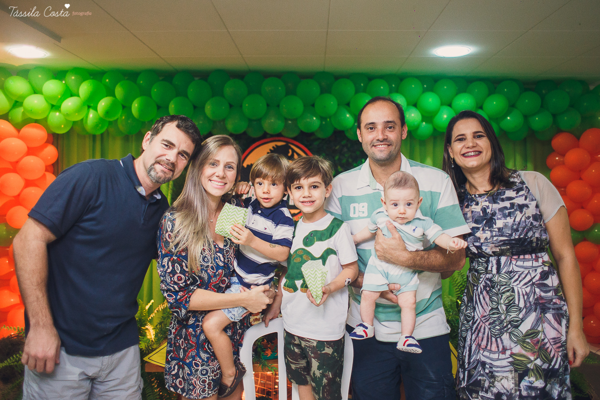 http://www.tassilacosta.com.br/portfolio/festasinfantis/122848-festanopredio-joaovitor5anos-temadinossauros-festademenino