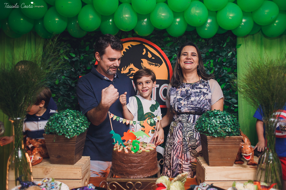 http://www.tassilacosta.com.br/portfolio/festasinfantis/122848-festanopredio-joaovitor5anos-temadinossauros-festademenino