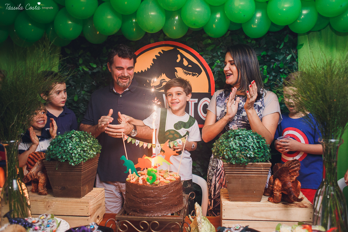 http://www.tassilacosta.com.br/portfolio/festasinfantis/122848-festanopredio-joaovitor5anos-temadinossauros-festademenino