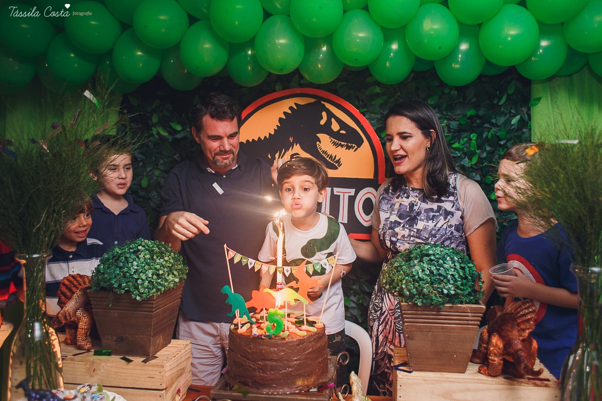 http://www.tassilacosta.com.br/portfolio/festasinfantis/122848-festanopredio-joaovitor5anos-temadinossauros-festademenino