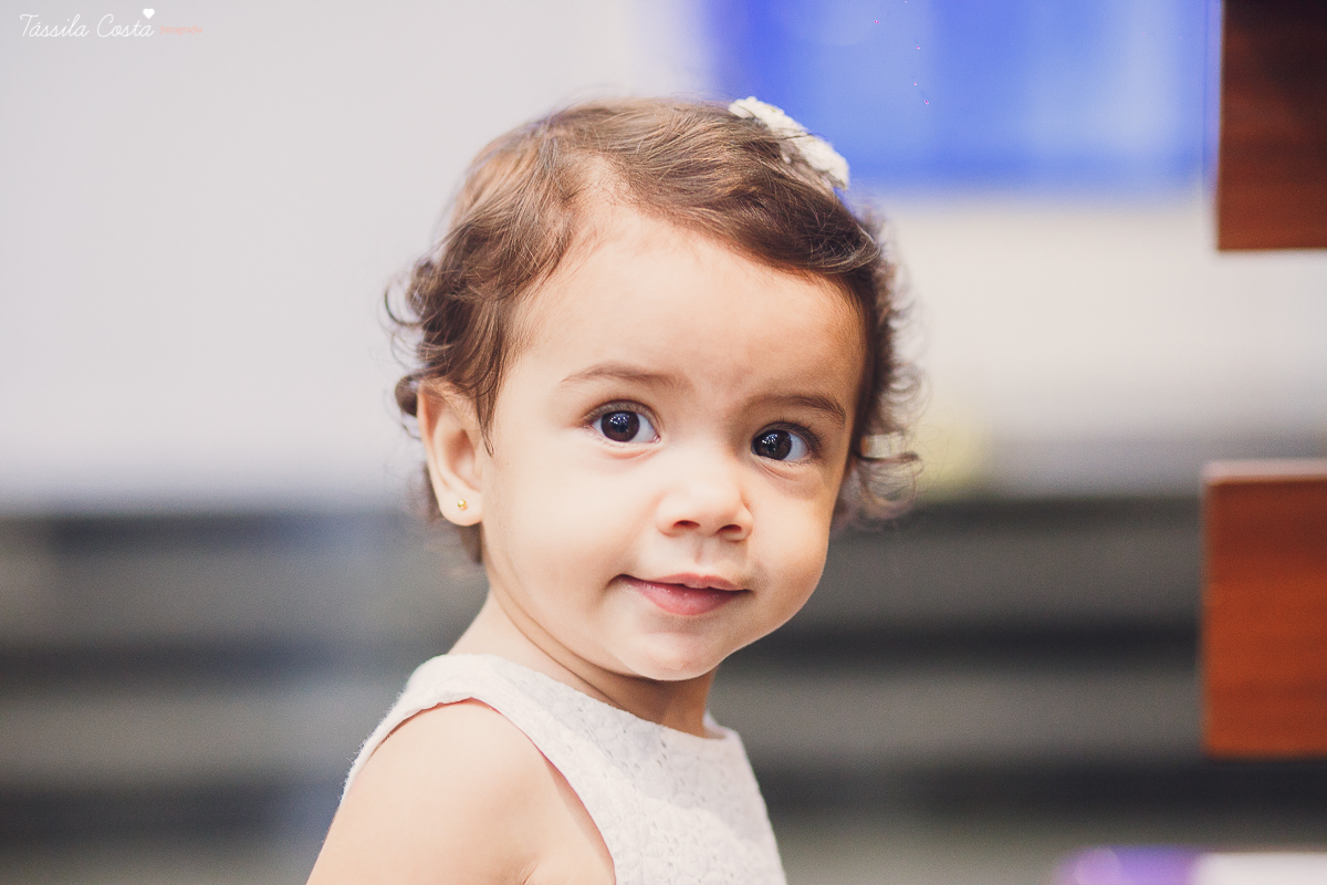 batizado na igreja cat&oacute;lica Bom Pastor, na Praia da Costa, pr&oacute;ximo ao Hortfruti, rua Romero Lofego Botelho, tassila costa fotografia, fotografia de batizado na Praia da Costa