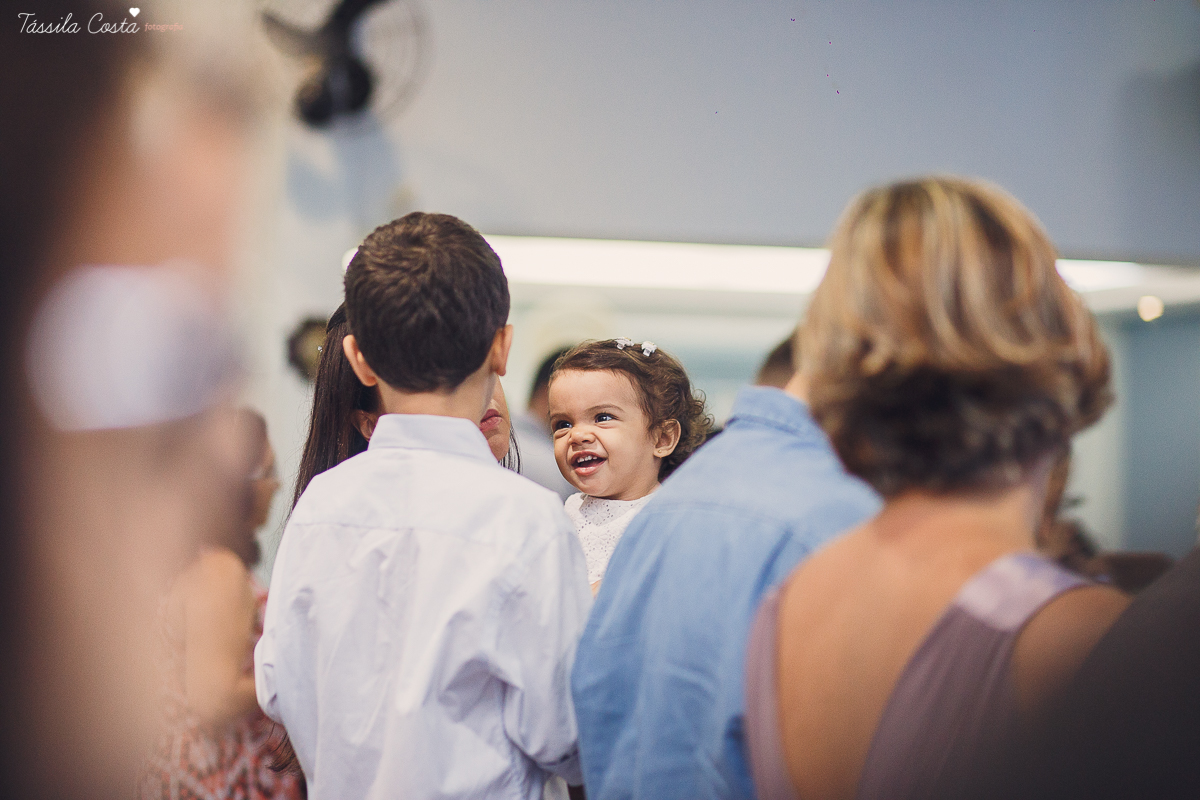 batizado na igreja cat&oacute;lica Bom Pastor, na Praia da Costa, pr&oacute;ximo ao Hortfruti, rua Romero Lofego Botelho, tassila costa fotografia, fotografia de batizado na Praia da Costa