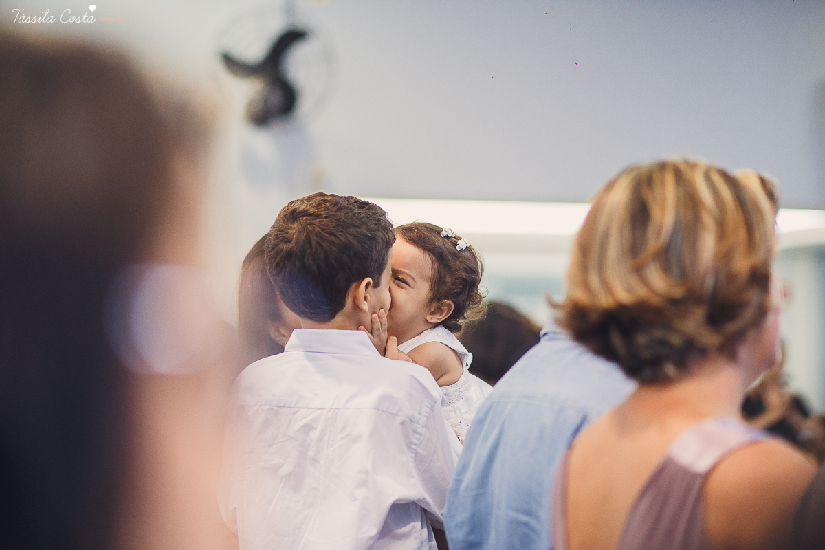 batizado na igreja cat&oacute;lica Bom Pastor, na Praia da Costa, pr&oacute;ximo ao Hortfruti, rua Romero Lofego Botelho, tassila costa fotografia, fotografia de batizado na Praia da Costa