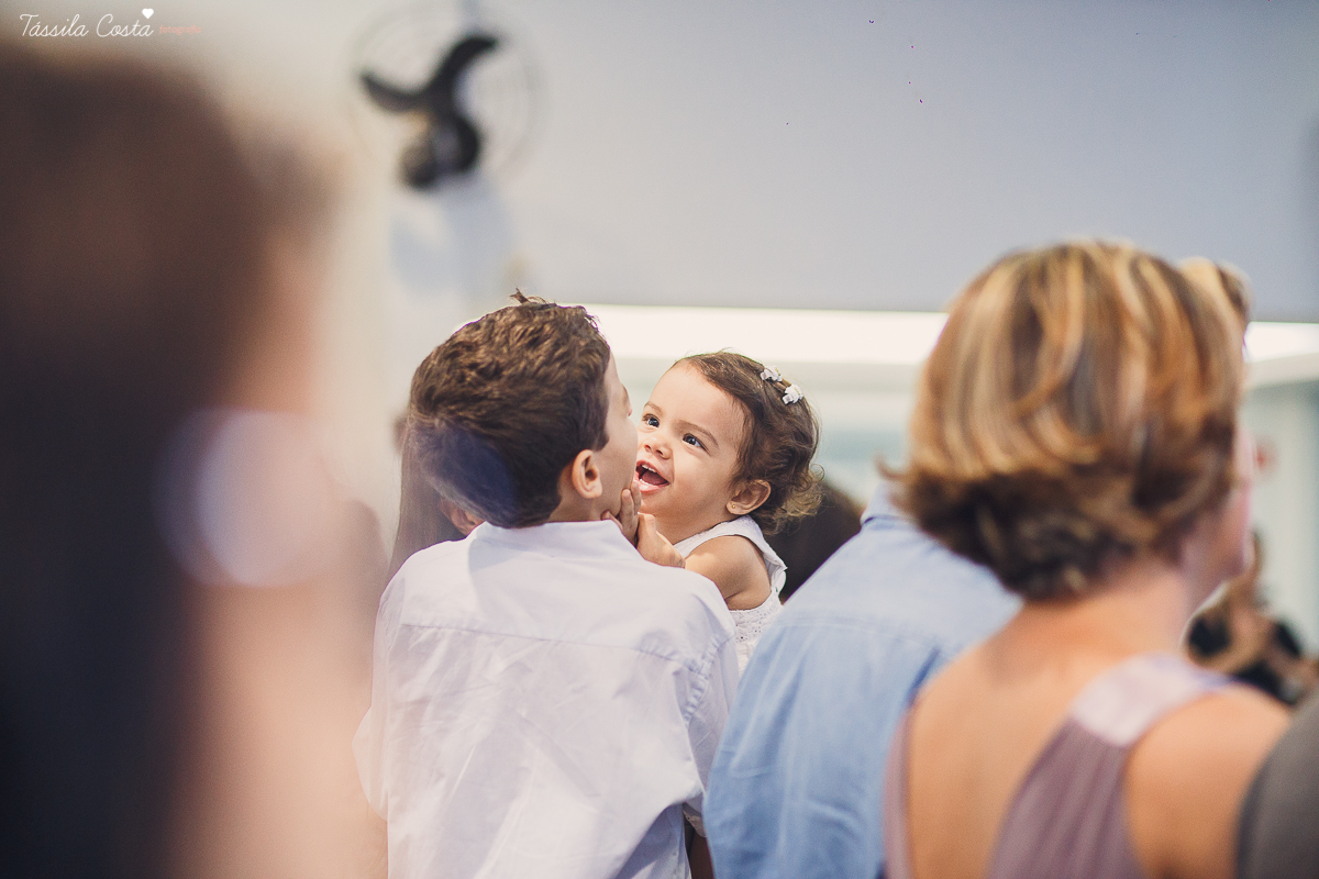 batizado na igreja cat&oacute;lica Bom Pastor, na Praia da Costa, pr&oacute;ximo ao Hortfruti, rua Romero Lofego Botelho, tassila costa fotografia, fotografia de batizado na Praia da Costa