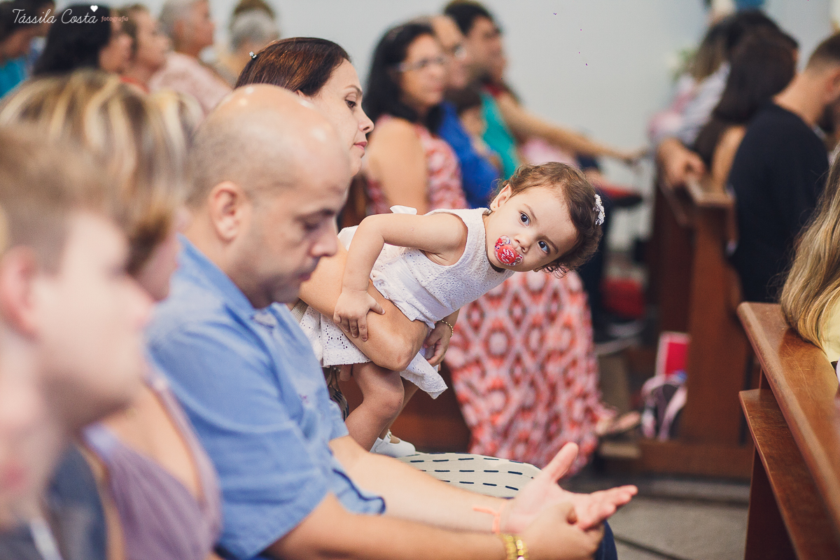 batizado na igreja cat&oacute;lica Bom Pastor, na Praia da Costa, pr&oacute;ximo ao Hortfruti, rua Romero Lofego Botelho, tassila costa fotografia, fotografia de batizado na Praia da Costa