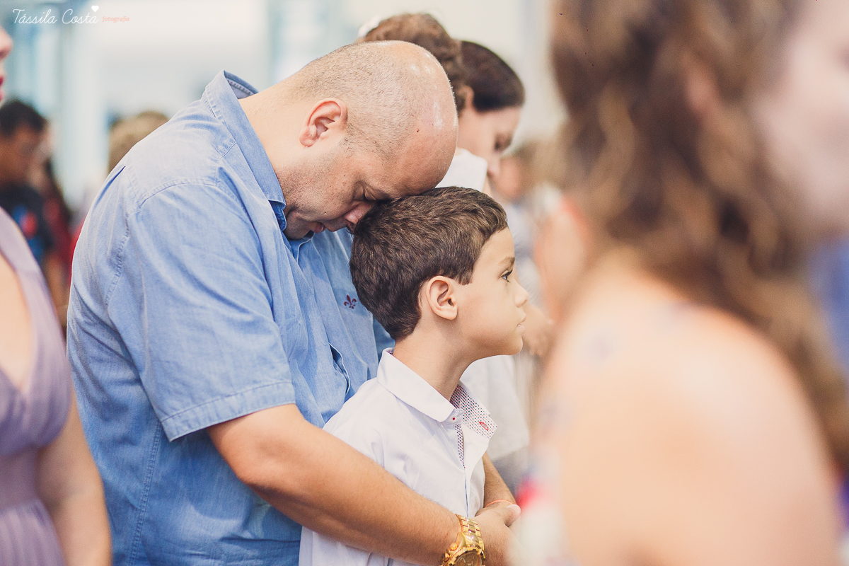 batizado na igreja cat&oacute;lica Bom Pastor, na Praia da Costa, pr&oacute;ximo ao Hortfruti, rua Romero Lofego Botelho, tassila costa fotografia, fotografia de batizado na Praia da Costa
