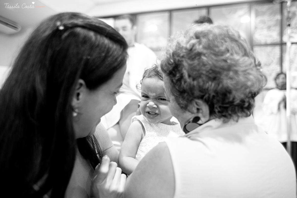 batizado na igreja cat&oacute;lica Bom Pastor, na Praia da Costa, pr&oacute;ximo ao Hortfruti, rua Romero Lofego Botelho, tassila costa fotografia, fotografia de batizado na Praia da Costa