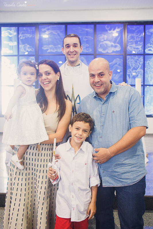 batizado na igreja cat&oacute;lica Bom Pastor, na Praia da Costa, pr&oacute;ximo ao Hortfruti, rua Romero Lofego Botelho, tassila costa fotografia, fotografia de batizado na Praia da Costa