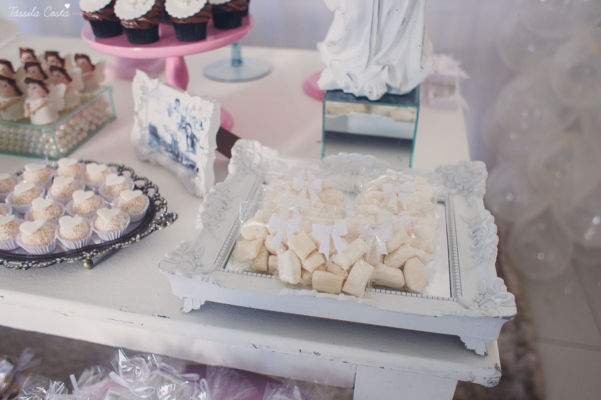 batizado na igreja cat&oacute;lica Bom Pastor, na Praia da Costa, pr&oacute;ximo ao Hortfruti, rua Romero Lofego Botelho, tassila costa fotografia, fotografia de batizado na Praia da Costa