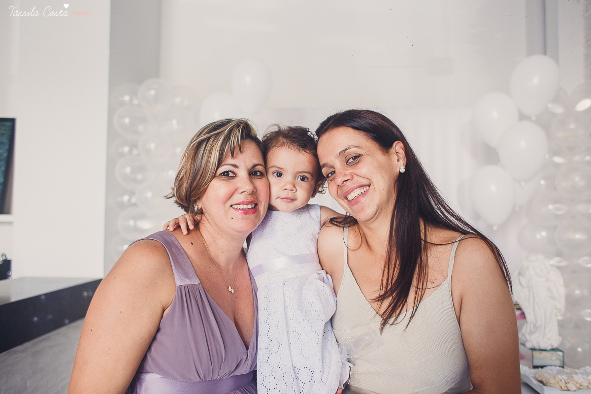 batizado na igreja cat&oacute;lica Bom Pastor, na Praia da Costa, pr&oacute;ximo ao Hortfruti, rua Romero Lofego Botelho, tassila costa fotografia, fotografia de batizado na Praia da Costa