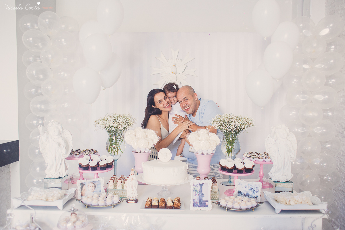 batizado na igreja cat&oacute;lica Bom Pastor, na Praia da Costa, pr&oacute;ximo ao Hortfruti, rua Romero Lofego Botelho, tassila costa fotografia, fotografia de batizado na Praia da Costa