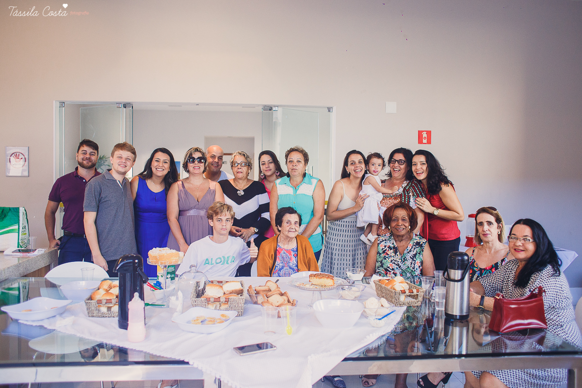 batizado na igreja cat&oacute;lica Bom Pastor, na Praia da Costa, pr&oacute;ximo ao Hortfruti, rua Romero Lofego Botelho, tassila costa fotografia, fotografia de batizado na Praia da Costa
