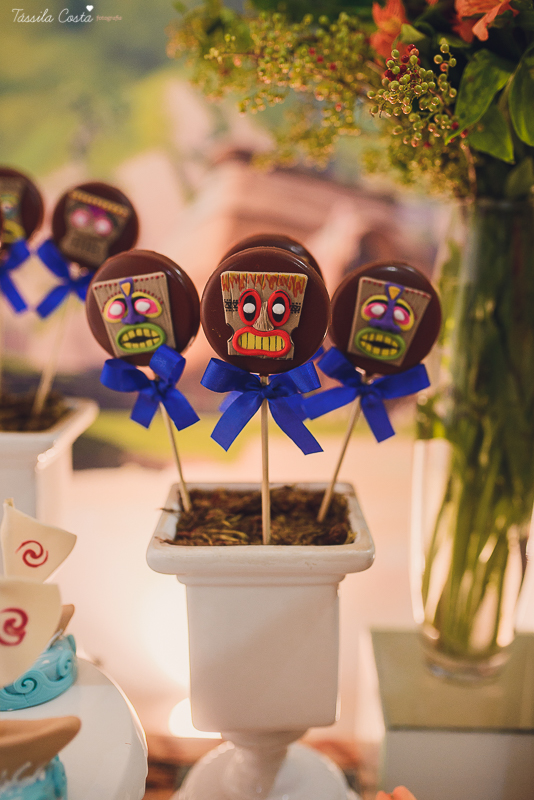 festa linda de menina no tema Moana, filme da Disney, by Camila Sarmento, festa chique feita na garagem de casa, m&atilde;e de menina, festa de menina 6 anos, doces by Julia Adami Cakes, t&aacute;ssila costa