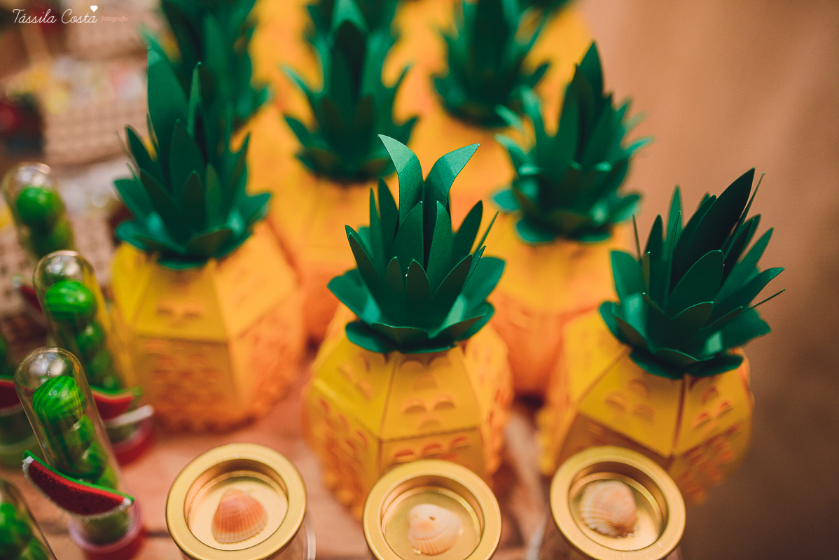 festa linda de menina no tema Moana, filme da Disney, by Camila Sarmento, festa chique feita na garagem de casa, m&atilde;e de menina, festa de menina 6 anos, doces by Julia Adami Cakes, t&aacute;ssila costa