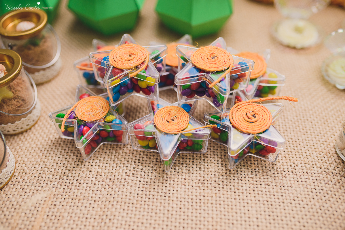 festa linda de menina no tema Moana, filme da Disney, by Camila Sarmento, festa chique feita na garagem de casa, m&atilde;e de menina, festa de menina 6 anos, doces by Julia Adami Cakes, t&aacute;ssila costa