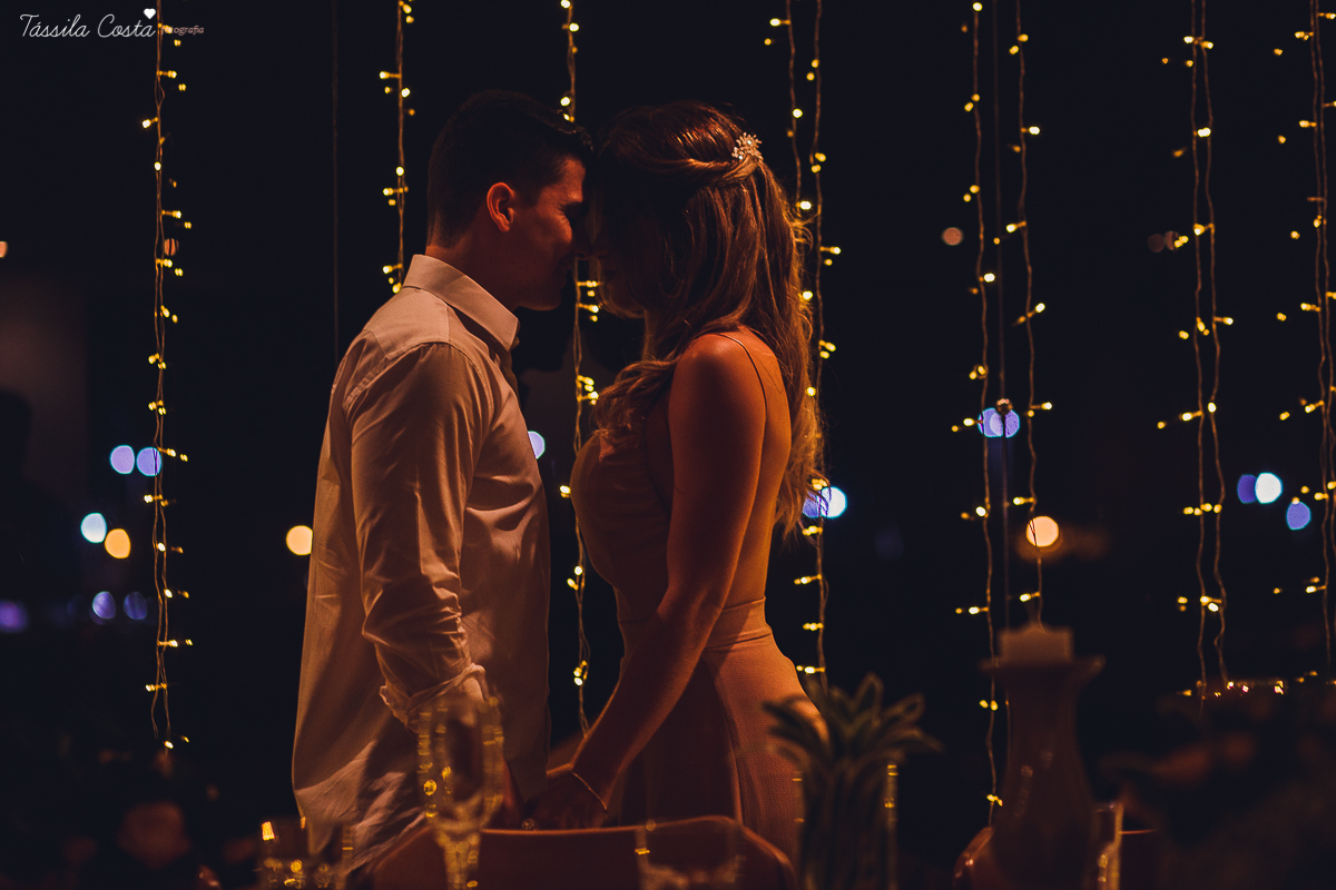 pedido de casamento dos sonhos, jantar de noivado em vit&oacute;ria es, restaurante canto do vinho, decora&ccedil;&atilde;o para pedido de casamento, decora&ccedil;&atilde;o by Tais Vaz