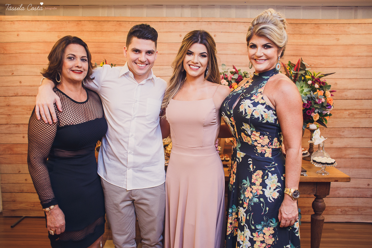 pedido de casamento dos sonhos, jantar de noivado em vit&oacute;ria es, restaurante canto do vinho, decora&ccedil;&atilde;o para pedido de casamento, decora&ccedil;&atilde;o by Tais Vaz